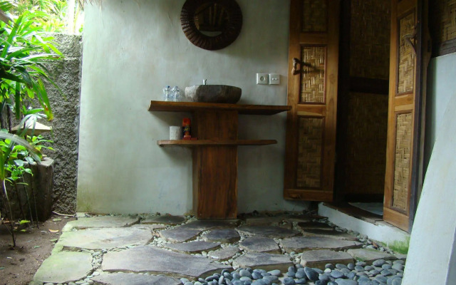Flower Bud Bungalow