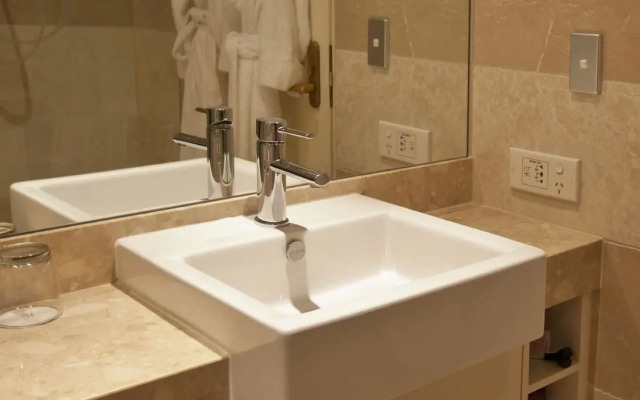 Echoes Boutique Hotel and Restaurant