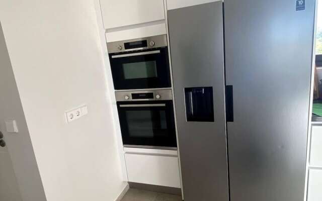 Impeccable 2-bed Apartment in Willemstad
