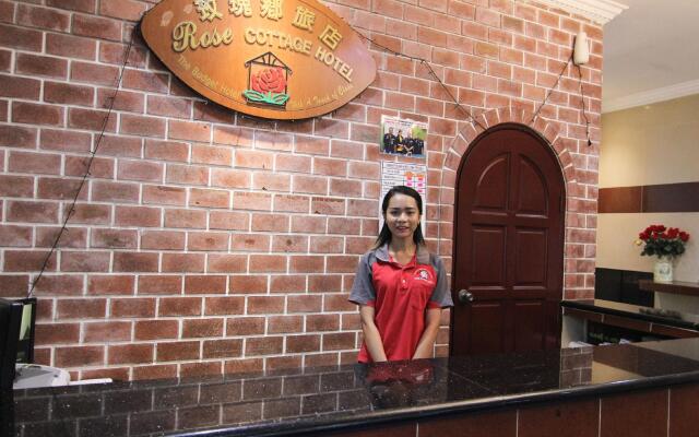 Hotel Zamburger Taman Perling