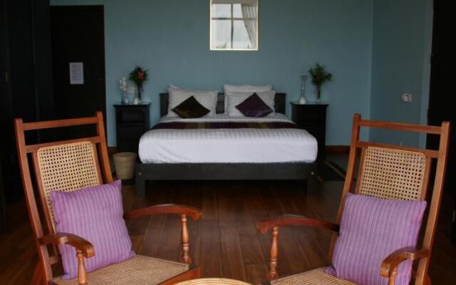 C & I Beach Hotel