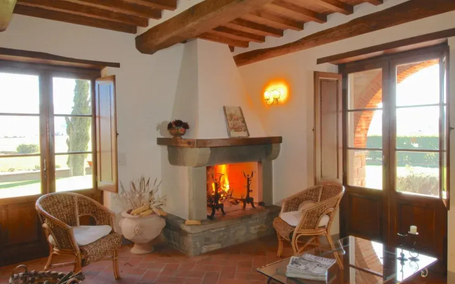 Agriturismo Near Cortona With Swimming Pool