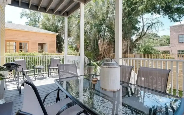 Beautifully Renovated 5 bedroom 5 bath