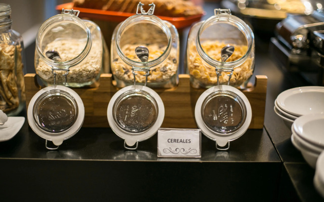 Rio Hotel by Bourbon Ciudad del Este