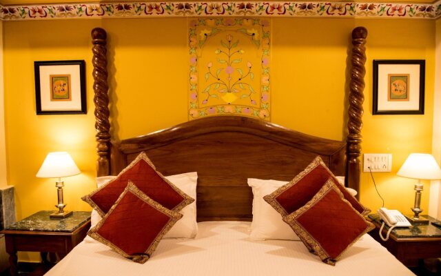 Hotel Fort Chandragupt Jaipur