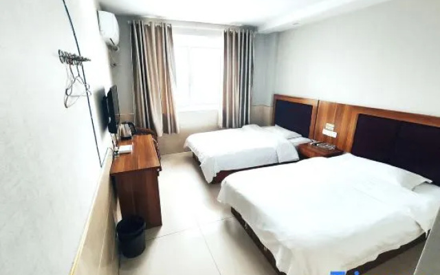 Xinhua Hotel