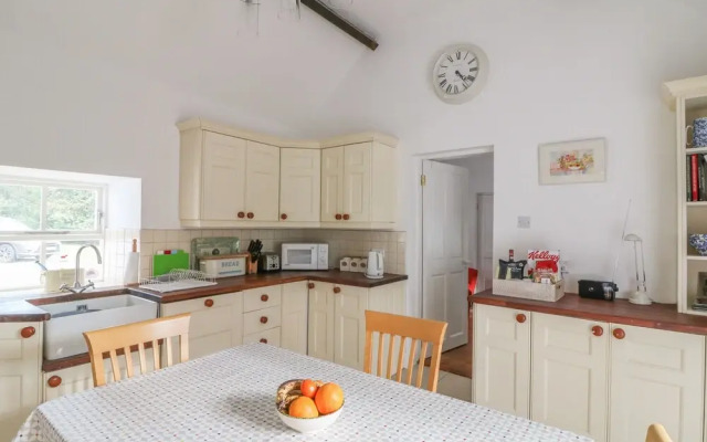 The Old White Cottage