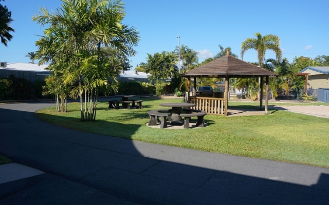 Tropicana Lodge