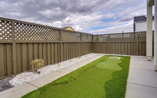 California Midterm Rental With Fenced Yard!