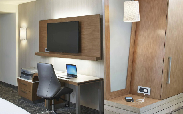 Courtyard by Marriott Lake George