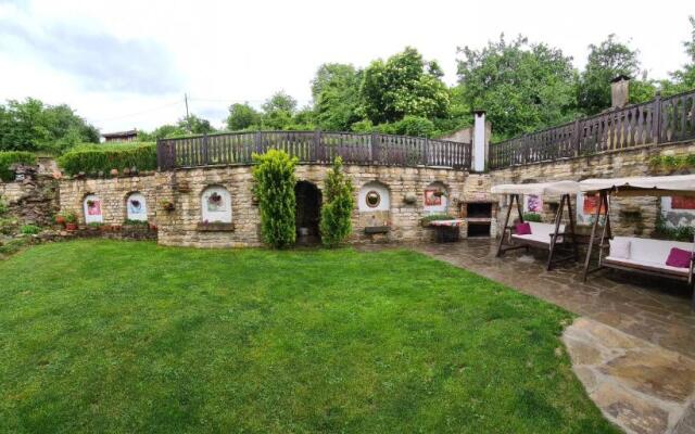 Chamurkov Guest House