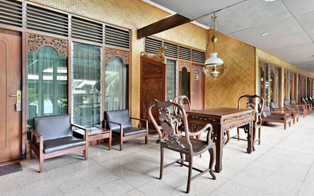 ZEN Rooms Pasar Kembang 1