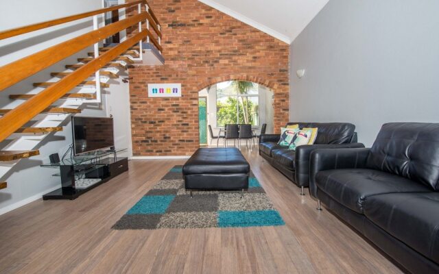 The Pines 8 - Shoal Bay