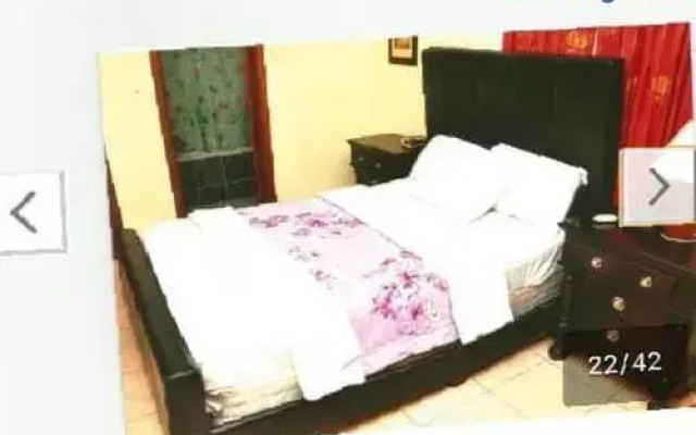 Christine Hotel - Christine Monarch