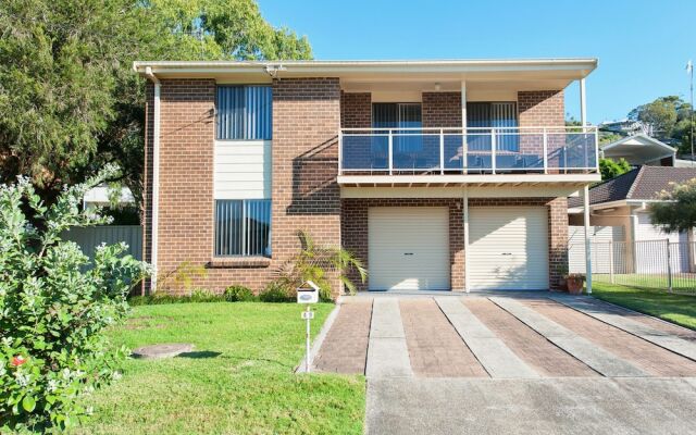 Happy Days, 49 Pantowora Street