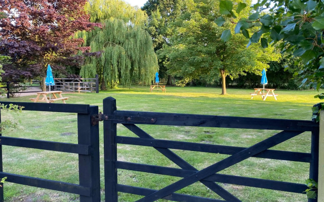 Brundish, Suffolk Barn, 2 Bed Idyllic 6 Acres