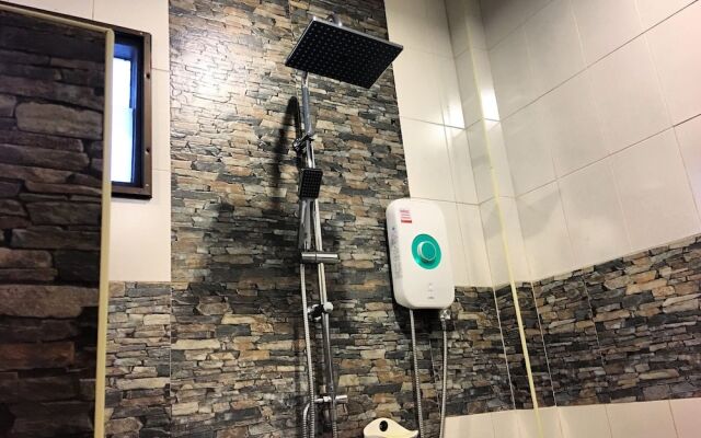 Ban Suan Leelawadee Resort