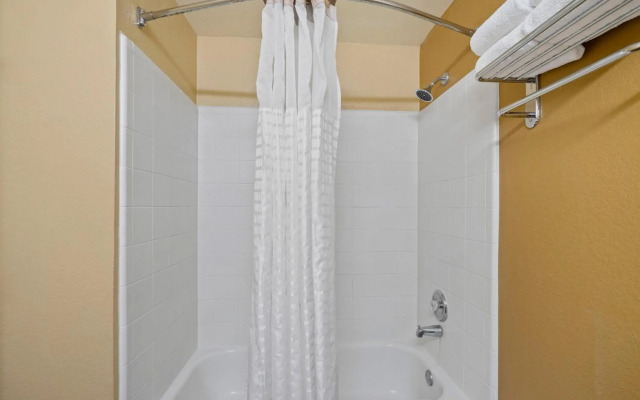 Extended Stay America Suites Washington DC Falls Church