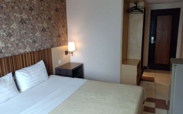 Hotel Jusenny Syariah by OYO Rooms