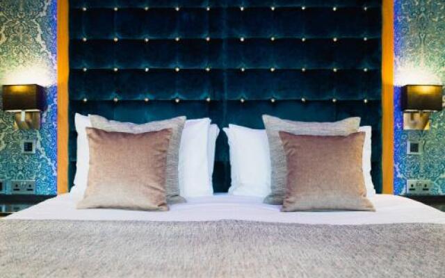 Church Suites by The Cranleigh Boutique