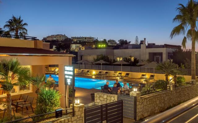 Theos Holidays Apartments