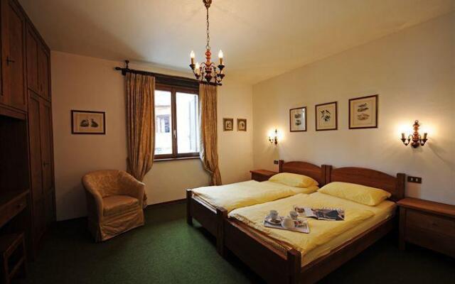 Villa Magnolia Apartments