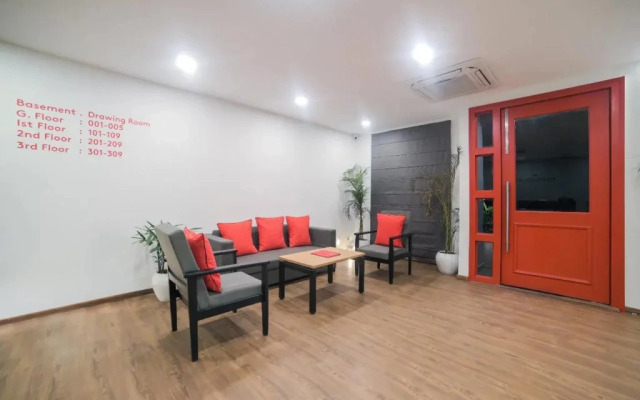 OYO Townhouse 82 Chander Nagar Janakpuri