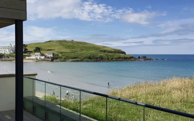 19 Burgh Island Causeway