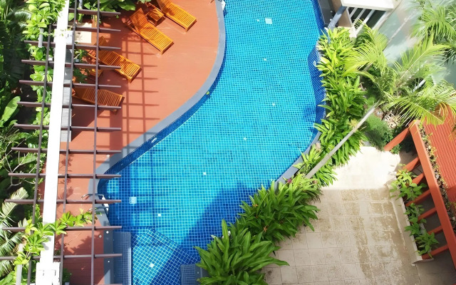 Phuket Ecozy Hotel