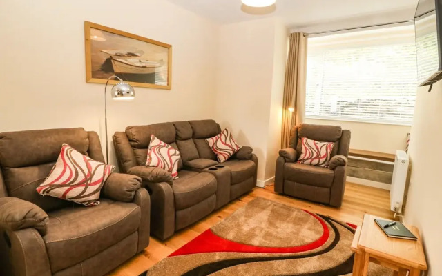 Tyddyn Sianel - Onnen