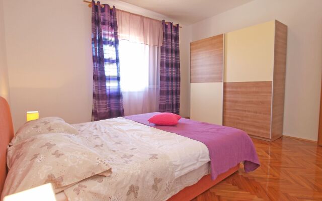 Apartment Vili 351