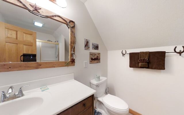 Horsin Around Tennessee