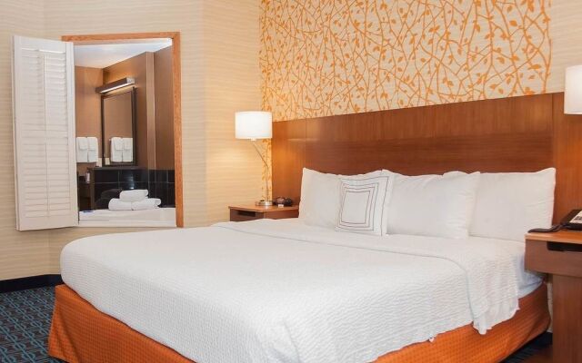 Comfort Inn & Suites South Akron