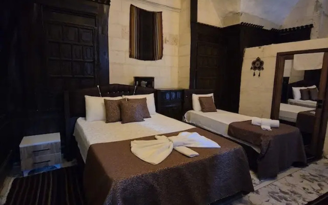 Şanliruha Konukevi ve Sira Geceleri