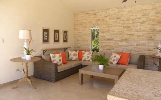 Touch of elegance! 6 Bedroom near the beach