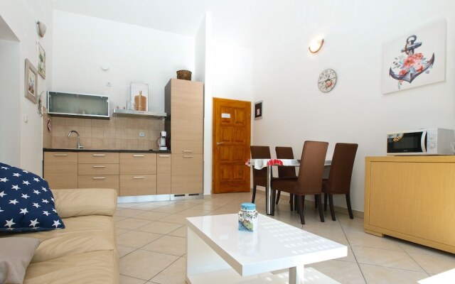 Apartment 1970