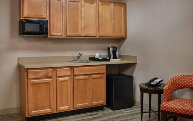 Hampton Inn Boston - Logan Airport