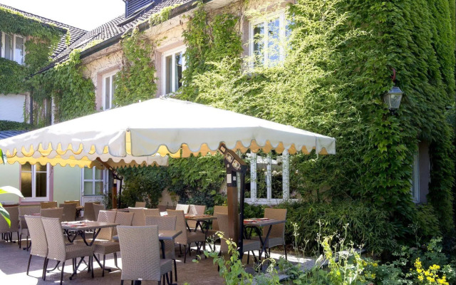 Hôtel le Pré Serroux