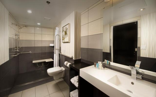 Skybridge Seattle Airport Hotel
