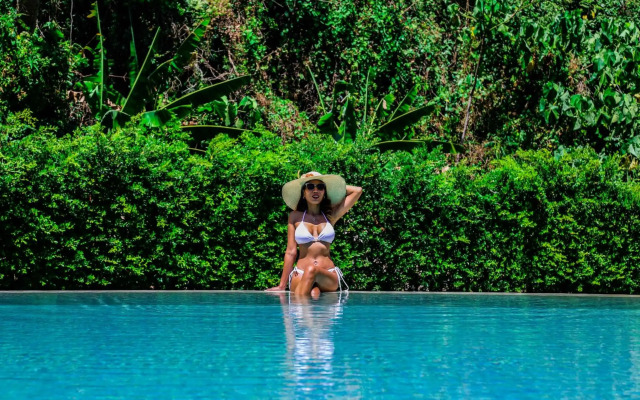 Naiharn Beach Resort