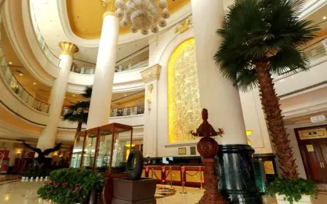 Zhengzhou Cheered Hotel
