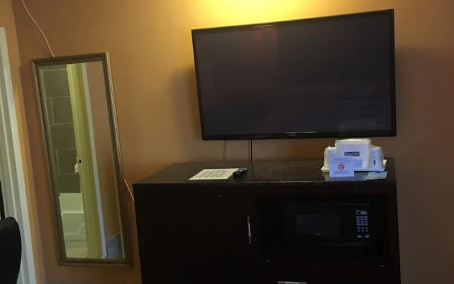 Red Carpet Inn