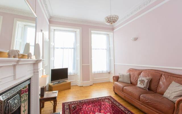 Beautiful Georgian Flat in Edinburgh - Sleeps 4