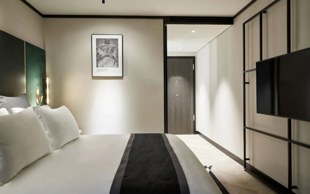 Academias Hotel, Autograph Collection