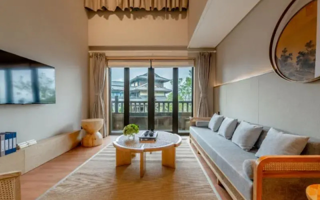 Blossom Hill Hotel Qingdao Aduohuayu