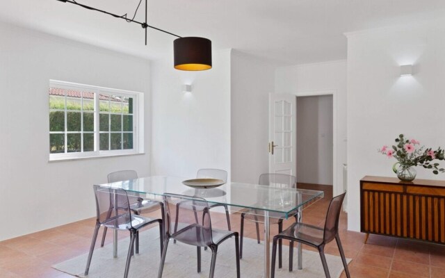 Luxury Golf Villa for 10 w Private Garden & Pool