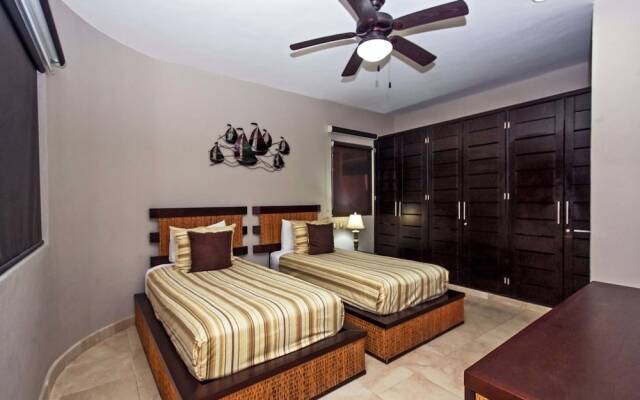 Best Ocean Front penthouse El Faro 401. 3 bedrooms