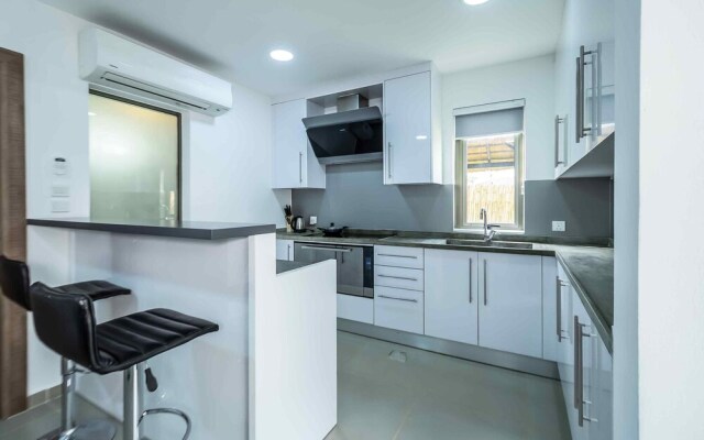 Crest Apartments & Suites