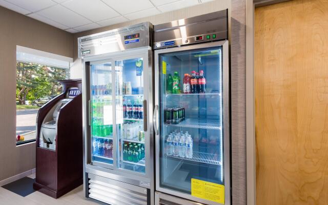 Holiday Inn Express Naperville by IHG