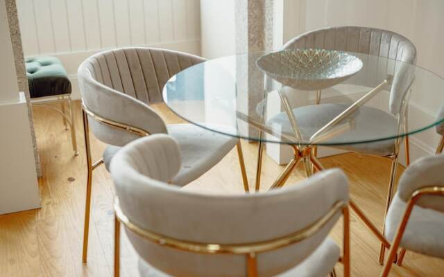 Downtown Premium Apartment by Vacationy